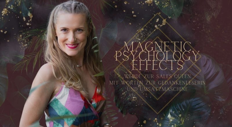 risingqueen- Frau lächelt neben Werbetext für „Die Magie der Verkaufspsychologie“ in einem Online-Verkaufskontext, mit botanischem und glitzerndem Hintergrund.